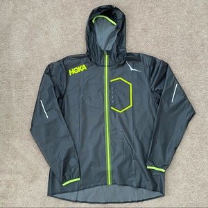 HOKA One One Uglow wind proof running jacket large